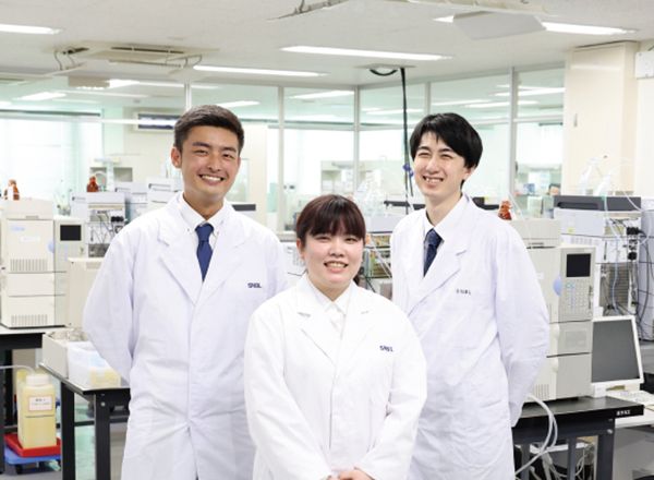本学出身21名