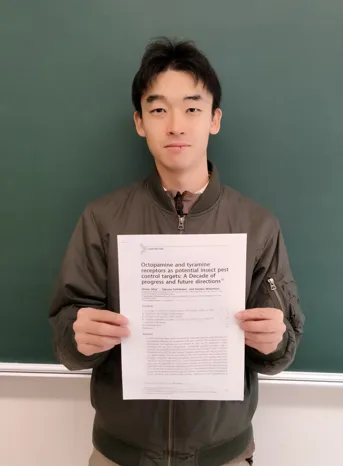 太田教授のレビュー論文が世界的昆虫学誌に掲載：次世代農薬開発への展望を示す