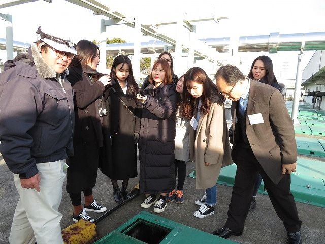韓国・慶星大学の李教授と学生が本学を訪問