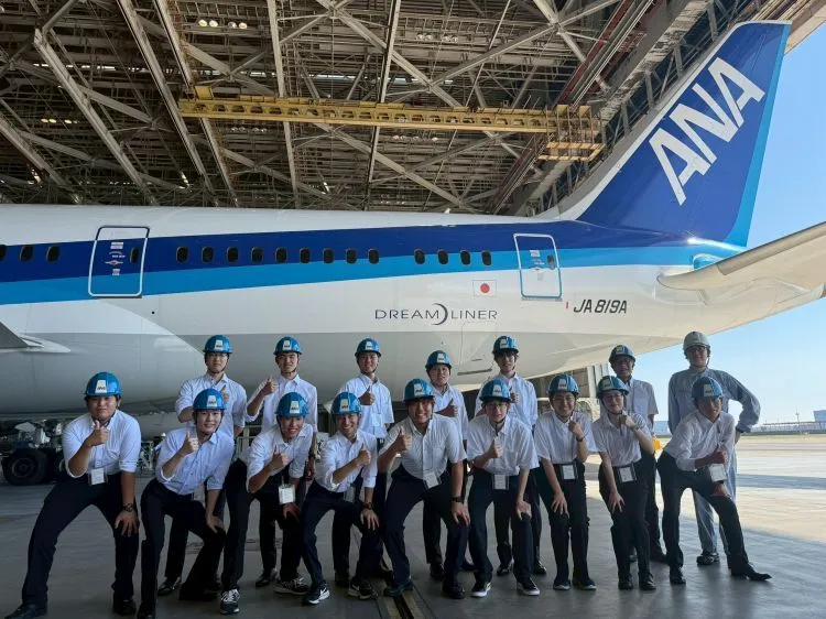 令和7年度 航空整備学専攻 JAL/ANA整備場見学会を実施