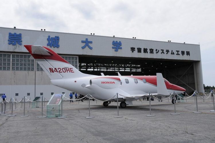 空港キャンパスで「HondaJet」お披露目会が行われました