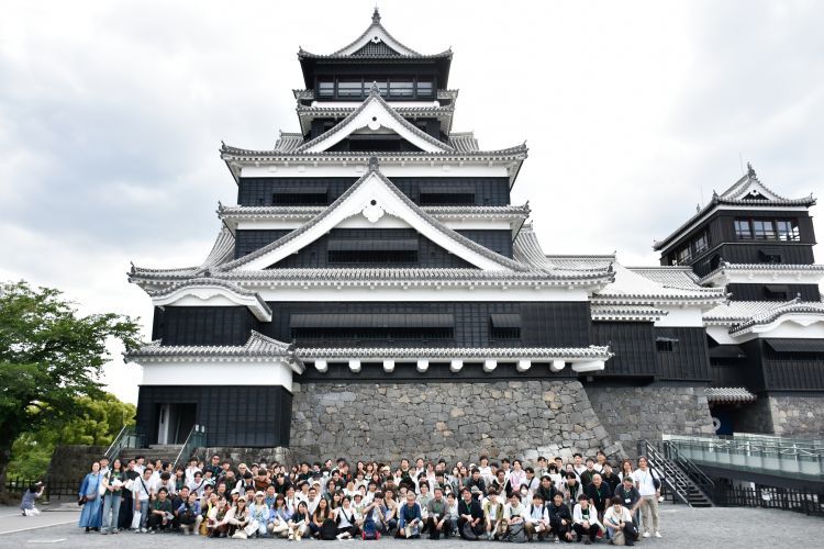 まち歩きイベント集合写真.jpg