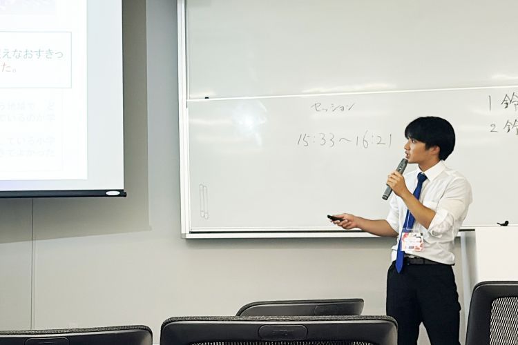 山口くん発表.jpg