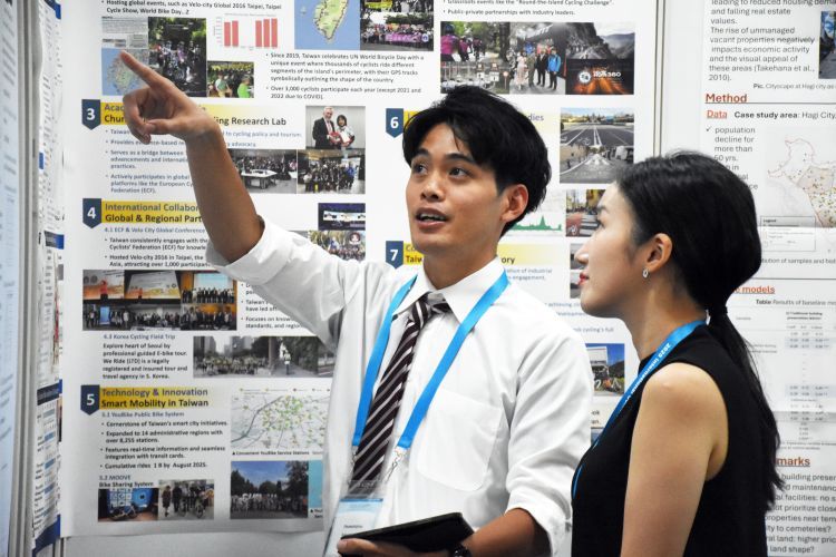 建築学科 古賀研究室の大学院生が 台湾とタイの国際会議で研究発表を行いました