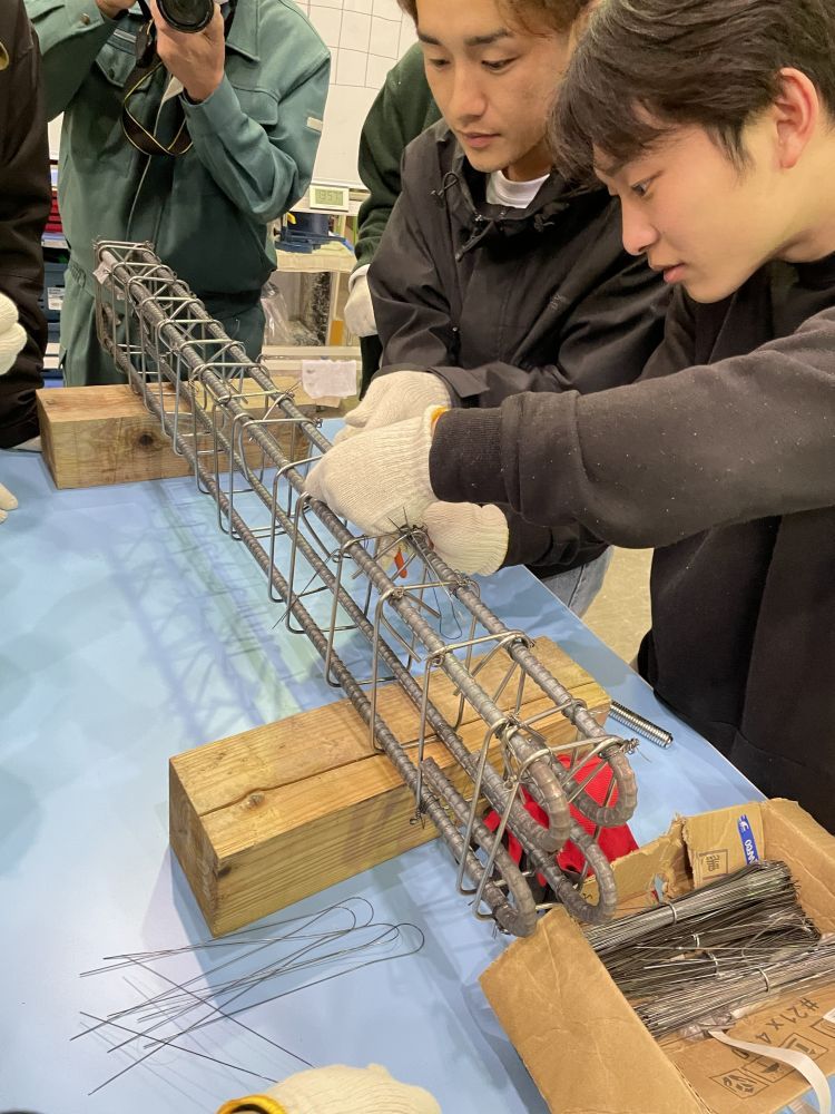 建築構造実験の実験結果発表会