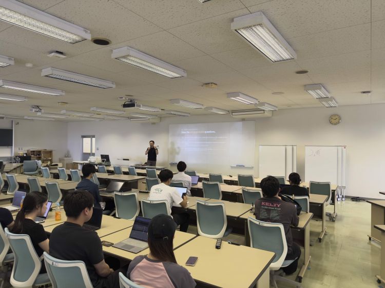 韓国・蔚山大学から訪問教授を受け入れ　共同研究と国際教育交流を推進