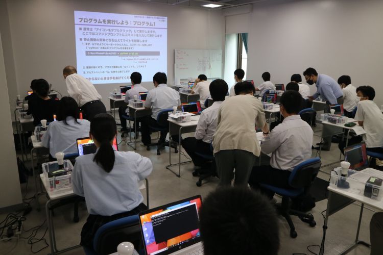 オープンキャンパスで情報学科を体験！