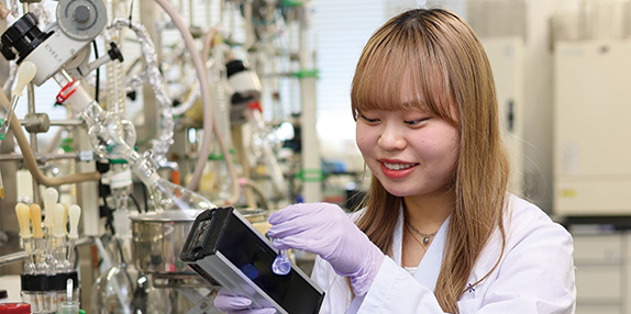 機械工学科・ナノサイエンス学科・情報学科で基礎的な知識を身につける！